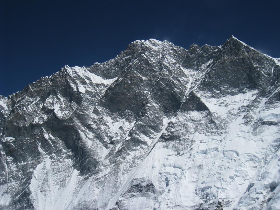 15.%20Lhotse%20South%20view%20from%20%20Imja%20Tse%20Summit%20-%204.2.2011.JPG